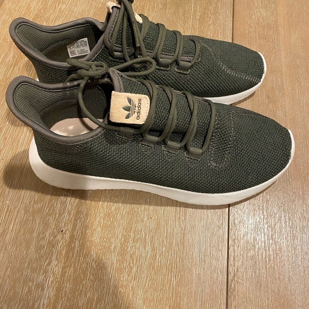 Adidas sneakers size 8